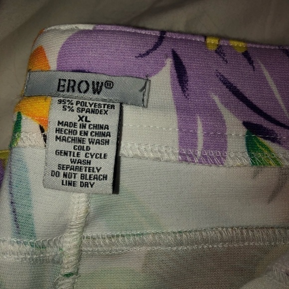 Capris tropical summer wear - Picture 4 of 4